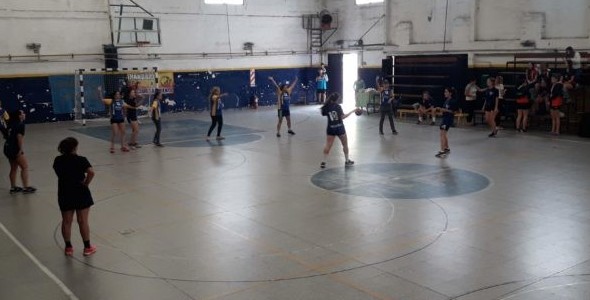 Escuela recreativa de handball para niños