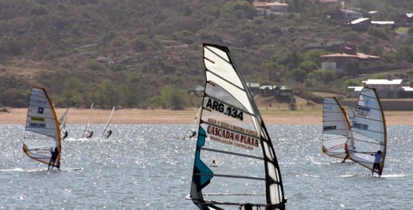 Comenzó la escuela windsurf en Carlos Paz