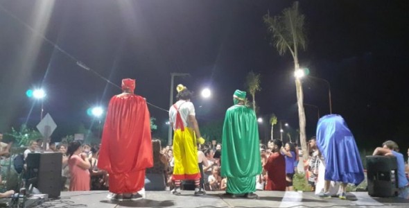 Los Reyes Magos visitaron a los chicos del barrio Altos del Valle