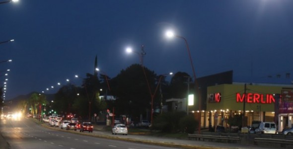 Nuevas luminarias LED en Avenida San Martin